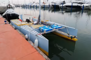Catamarano cabinato mt 6,20