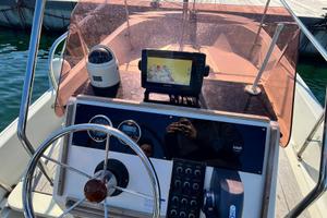 Boston Whaler Montauk 17 (1982)