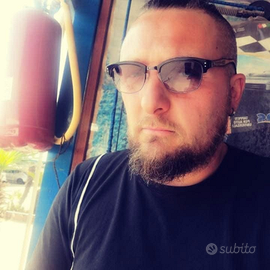 Serio e non fumatore