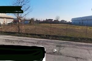 Terreno commerciale a Rimini
