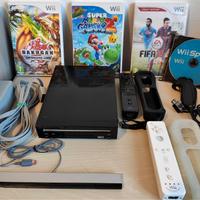 Nintendo Wii con 4 giochi e accessori