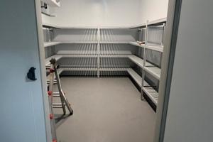 Magazzino cella frigo 400mq