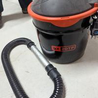 Aspiracenere Black&Decker usato 