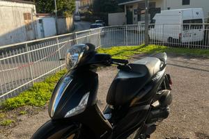 Beverly 300 i.e. Police Edition