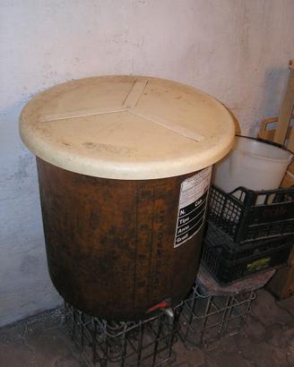 Botte in vetroresina da 100 litri