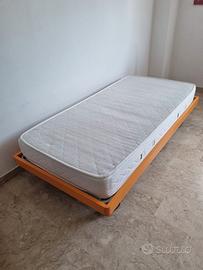 Letto singolo con ruote 