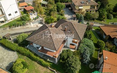 VILLA CON GIARDINO