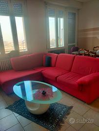 Divano angolare e letti singoli