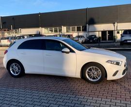 MERCEDES-BENZ A 180 d AUTOMATIC BUSINESS EXTRA A