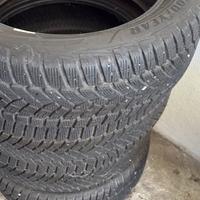 4 gomme invernali GoodYear 205/55/R17