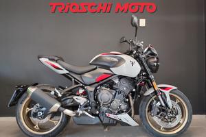 Triumph TRIDENT 800