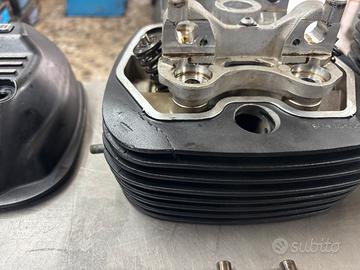 Coppia teste e camere guzzi v7
