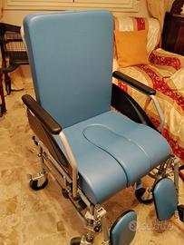 Sedia con ruote per disabili