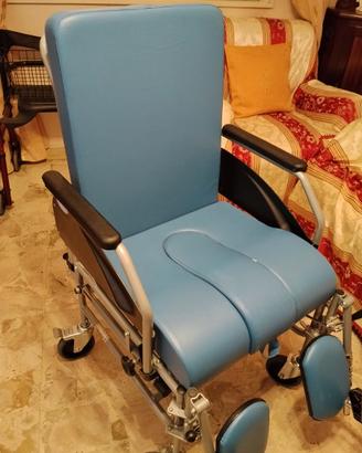 Sedia con ruote per disabili