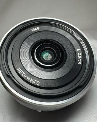 Sony E 16mm f/2.8 (SEL16F28) — E-mount — Silver