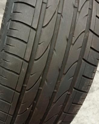 Bridgestone 235/45r19