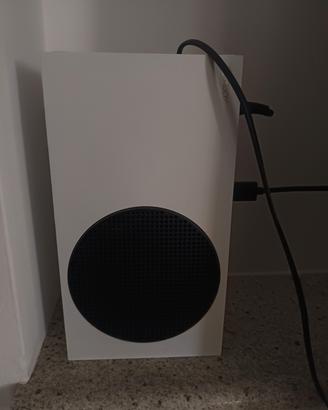 Xbox Series S con joystick e batteria ricaricabile