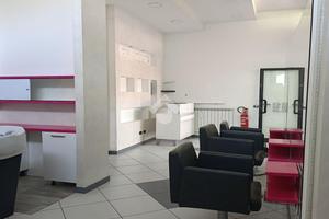 NEGOZIO A LEGNANO