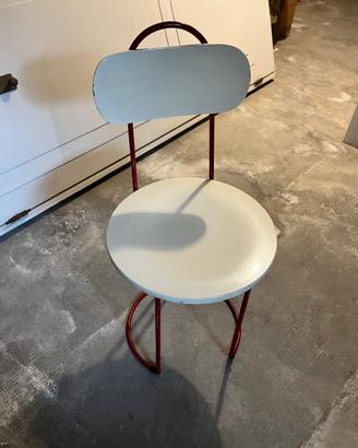 4 sedie in legno con telaio in metallo