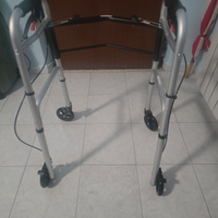 Deambulatore pieghevole