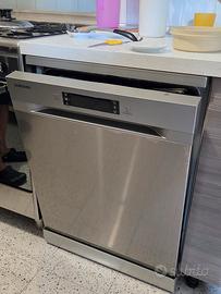 lavastoviglie Samsung dw60m6050fs