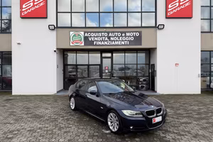 Bmw 320i |UNIPRO|MANUALE