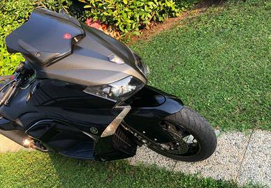 TMAX 530 AKRAPOVIC