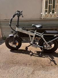 Bici elettrica utilizzata soltanto un mese
