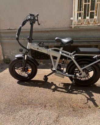 Bici elettrica utilizzata soltanto un mese
