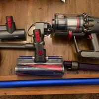 Dyson V11 fluffy originale pulto