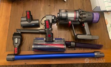 Dyson V11 fluffy originale pulto