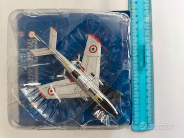 Modellino Republic F-84F Thunderstreak.