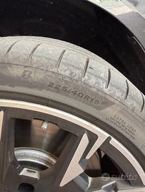 Pneumatici Bridgestone