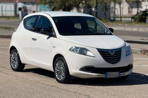 Lancia Ypsilon Benzina E GPL 