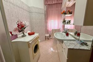 Trilocale con balcone a Follonica GR