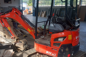 Vendita miniscavatore kubota 17 quintali caro varb