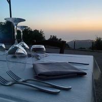 Piatti posate e bicchieri