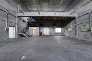 CAPANNONE A GARBAGNATE MILANESE