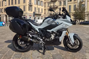 BMW S1000XR K69 2020 Full Tris valigie Akrapovic