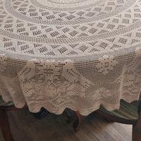 tovaglia fatta a mano all'uncinetto 