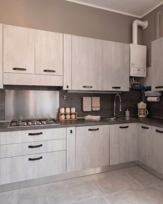 Cucina completa  (5 anni)