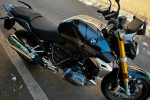 BNW R1250R triple Black Imm. giugno 2024