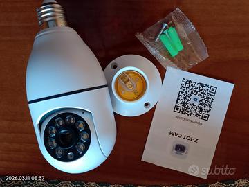 TELECAMERA WIFI PANORAMA SI ATTACCA A PORTALAMPADA