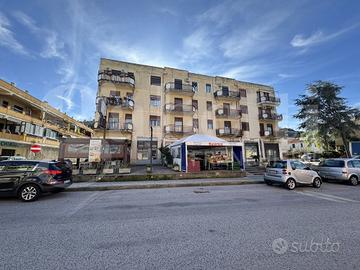 Negozio Rometta [Cod. rif 3292424VCG]