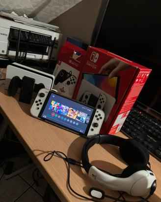 Nintendo Switch Oled 320 gb con accessori