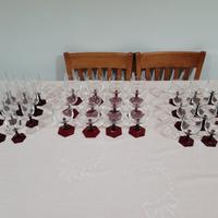 35 Calici Luminarc "Cavalier " e 12 Morinox piatti