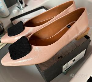 Ballerina rosa e nera