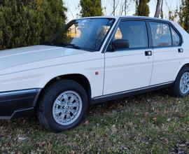 RARA Alfa Romeo 90 1.800 Carburatori