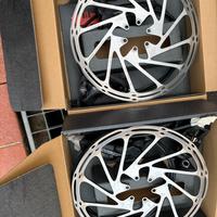 Coppia freni anteriri per MTB