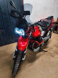 Moto Guzzi V85 TT - 2022